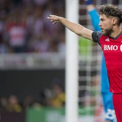 Jonathan Osorio no irá a Europa; renueva con Toronto FC