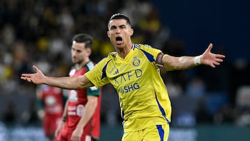 Soccer Football - Saudi Pro League - Al Nassr v Al Ettifaq - Al Awwal Park, Riyadh, Saudi Arabia - February 21, 2025 Al Nassr's Cristiano Ronaldo reacts REUTERS/Stringer