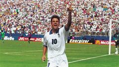 5 Jul 1994:  Roberto Baggio of Italy celebrates scoring the winning goal during the FIFA World Cup Finals 1994 second round match against Nigeria played at the Foxboro Stadium, in Boston, Massachusetts. Italy won the match 2-1 after extra-time.  Mandatory Credit: Rick Stewart /Allsport