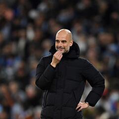 Who do Liverpool and Man City play in the Premier League title race?