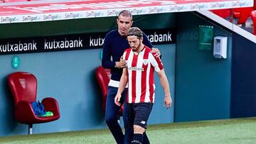 Gaizka Garitano con Iker Muniain.