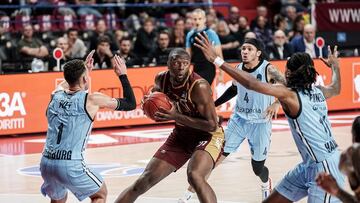Mfiondu Kabengele, con el Reyer Venezia italiano en la Eurocup.
