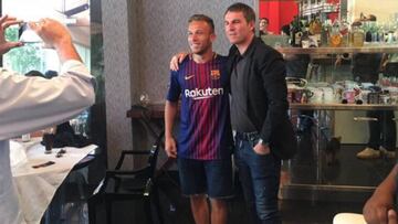 Arthur elogia a Iniesta