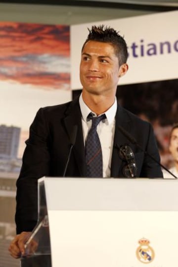 Images from today's event held in the President's box at the Santiago Bernabéu.