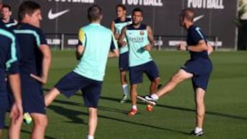 Piqué y Adriano, ausentes en el entrenamiento del Barcelona