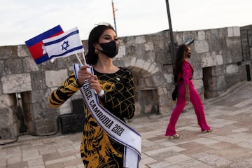 Las participantes han paseado por las calles de Jerusalén con la vista puesta en el próximo 13 de diciembre cuando se conocerá la ganadora.