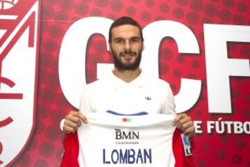 Presentación del nuevo jugador del Granada David Lombán. 