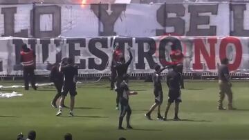 Desde otro ángulo: la reacción de los jugadores albos al momento de la tragedia