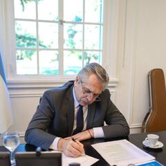 Bono ANSES IFE: en qué Correo Argentino cobro el aporte y cronograma de pagos por DNI