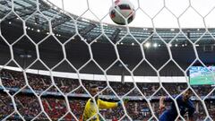 Football Soccer - Italy v Spain - EURO 2016 - Round of 16 - Stade de France, Saint-Denis near Paris, France - 27/6/16Italy&#039;s Graziano Pelle scores their second goal REUTERS/Christian HartmannLivepic     TPX IMAGES OF THE DAY