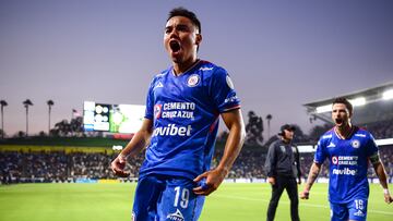 Carlos Rodriguez celebrates his goal 0-1 of Cruz Azul during the match between Los Angeles Galaxy and Cruz Azul  as part of Phase One of the Leagues Cup 2025 at Dignity Health Sports Park Stadium on August 03, 2024 in Carson, California, United States.