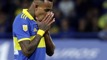 (FILES) Boca Juniors' Colombian forward Sebastian Villa gestures after missing a chance of goal against Belgrano during the Argentine Professional Football League Tournament 2023 match at La Bombonera stadium in Buenos Aires, on May 14, 2023. Colombian football player of Boca Juniors, Sebastian Villa, was sentenced on Friday June 2, 2023 to two years and one month in prison, without effective enforcement, for the crime of gender violence against an ex-partner, Colombian Daniela Cortes. A court on the outskirts of Buenos Aires found the 27-year-old player guilty of the crimes of "coercive threats and minor injuries with gender violence." (Photo by ALEJANDRO PAGNI / AFP)