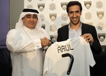 Fichó por Al-Sadd en 2012 y estuvo hasta el 2014.