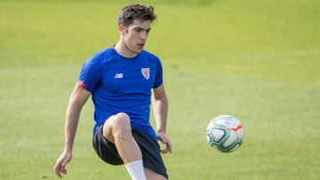 Gaizka Larrazabal entrenando en Lezama.