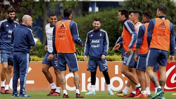 Messi, durante el entrenamiento previo al vital encuentro que hoy disputar&aacute; Argentina frente a Per&uacute;.