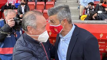 JIM saluda a Martí antes del partido.