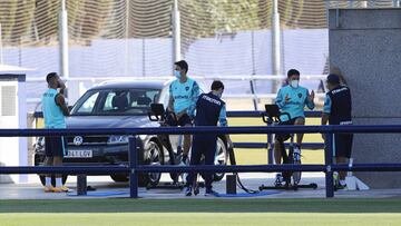 10/09/20
 ENTRENAMIENTO DEL LEVANTE UD - 
 VEZO - VUKCEVIC - BARDHI
 
 
 
 
 