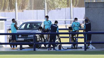 10/09/20
 ENTRENAMIENTO DEL LEVANTE UD - 
 VEZO - VUKCEVIC - BARDHI
 
 
 
 
 