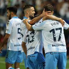 Demasiado Málaga para un Recre Granada que peca de pardillo