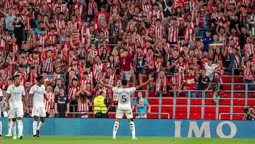 El equipo blanco, dirigido por el inglés Jude Bellingham y con nueve jugadores de menos de 26 años en su once, desactivó a un Athletic sin ideas. Marcaron Rodrygo y el ex del Dortmund.