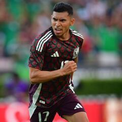 Chivas acelera por Orbelín Pineda