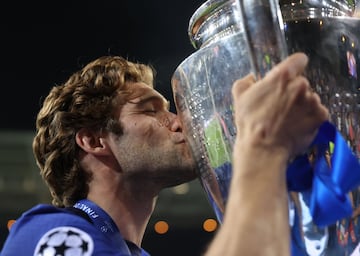 El jugador español se proclamó campeón de Europa tras ganar al Manchester City en la final de la Champions 2021. Segundo trofeo para el Chelsea.