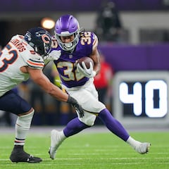 Which NFL team has the best Monday Night Football record?