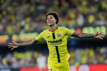 Con un hat-trick desbarató al Girona. El canandiense ha demostrado que tiene un hueco en un once con mucho talento. 