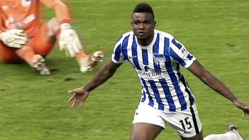 Jhon Córdoba recuerda sus raíces mientras se recupera