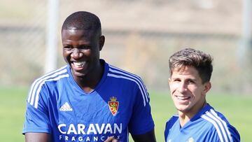 Gueye y Giuliano, en un entrenamiento del Real Zaragoza.