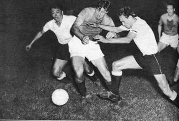 Partido nocturno entre Colo Colo y Unión Española en 1951.