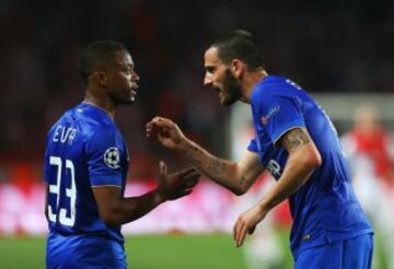 Evra y Bonucci.
