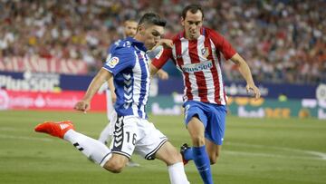 Daniel Torres va contra el Atlético de Madrid.
