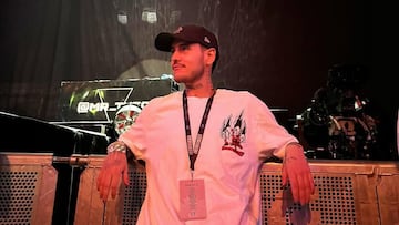 Influencer mexicano prueba por primera vez el melón con vino y dice lo que todo Chile espera