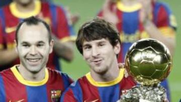 <b>TRIUNVIRATO. </b>Iniesta, Messi y Xavi coparon las tres primeras plazas en el Balón de Oro y repiten en la encuesta.