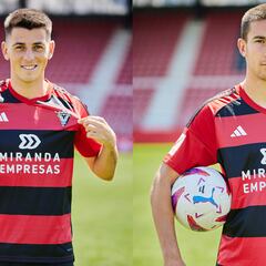 Jornada de presentaciones: Alberto Reina y Tomeo ya lucen la rojilla