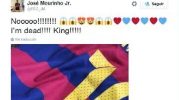 El hijo de Mou, feliz con su camiseta firmada por Messi