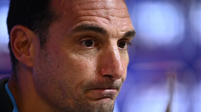 Scaloni critica el debut de Spreen: “Que no vuelva a pasar por el bien del fútbol”