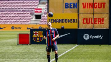 FC Barcelona's new poland striker Robert Lewandowski during his presentation ceremony at the Spotify Camp Nou Stadium in Barcelona, Spain, on August 5th, 2022.  (Photo by Xavier Bonilla/NurPhoto via Getty Images)