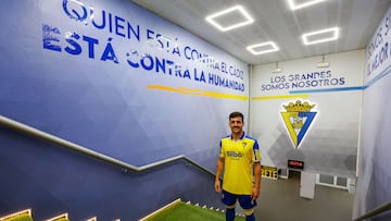 Presentaci¨®n de Jos¨¦ Joaqu¨ªn Matos como jugador del C¨¢diz CF.