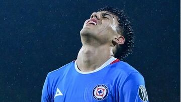 Cruz Azul entregó el parte médico oficial de Omar Campos ¿Cuánto tiempo podría estar fuera?