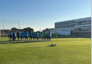 Entrenamiento del Málaga en El Saler.