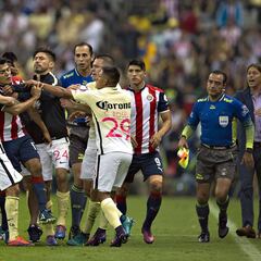 5 veces que el Clásico Nacional se definió por polémica