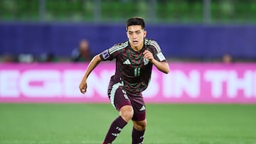 Gilberto Mora of Mexico during FIFA U-20 Mens World Cup Chile 2025 match between Chile and Mexico (Mexican National Team) as part Round of 16 at Elias Figueroa Brander Stadium, on October 07, 2025 in Valparaiso, Chile.