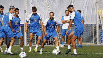 Los jugadores del Deportivo durante un entrenamiento.