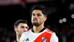 BUENOS AIRES, ARGENTINA - JULY 10: Enzo Perez of River Plate looks on before a match between River Platen and Godoy Cruz as part of Liga Profesional 2022  at Estadio Monumental Antonio Vespucio Liberti on July 10, 2022 in Buenos Aires, Argentina. (Photo by Marcelo Endelli/Getty Images)