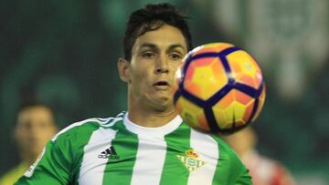 Mandi, convocado por Argelia para la Copa de África