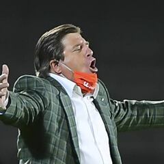 #FueraPiojo se vuelve tendencia en el Chivas vs América de Copa GNP por México