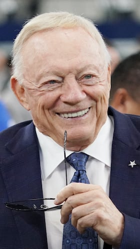 Jerry Jones considering defensive trade to ignite Cowboys season: “We are still in it”