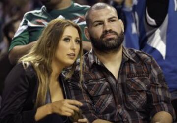 Excelente acogida para la NBA en Ciudad de México. Gran éxito antes, durante y después del partido en el primer partido oficial en suelo mexicano desde 1997. Howard, Harden, Wiggins... un día inolvidable para los aficionados mexicanos.